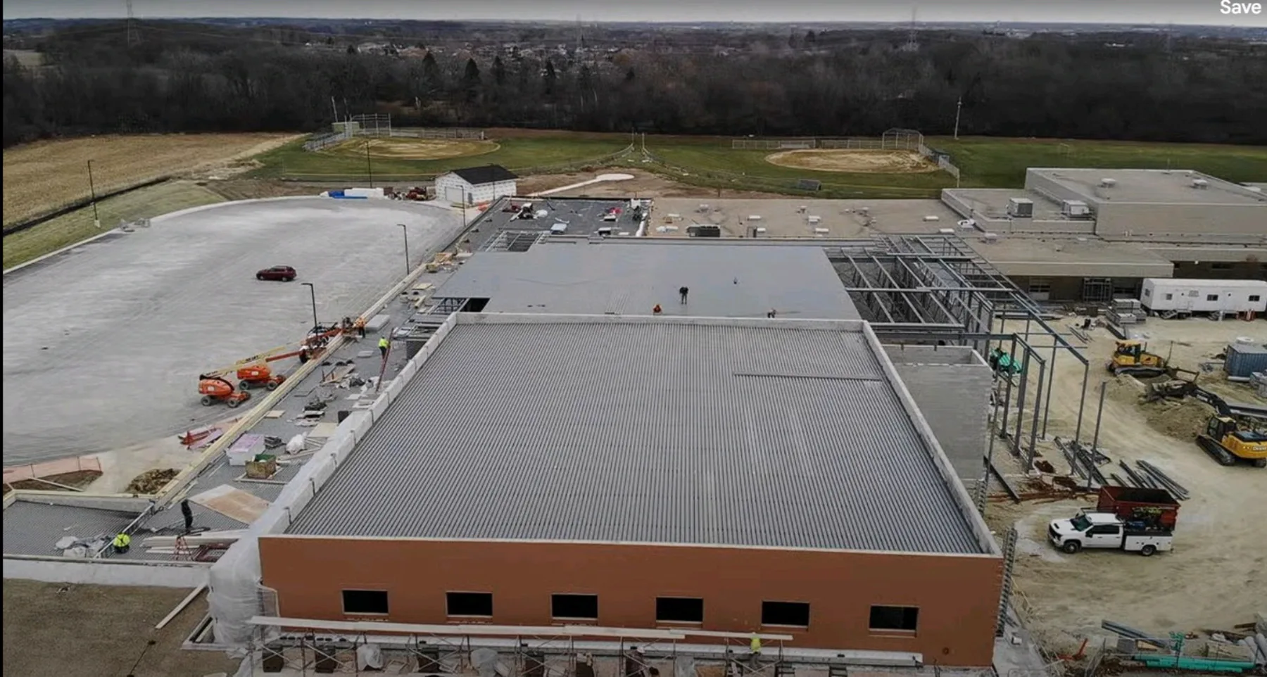 Hadley Middle School Link Addition steel installation
